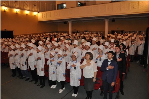 20 октября 2016 года в КГКП «Медицинский колледж города Жезказган» состоялось праздничное мероприятие для студентов нового набора «Посвящение в студенты - 2016».